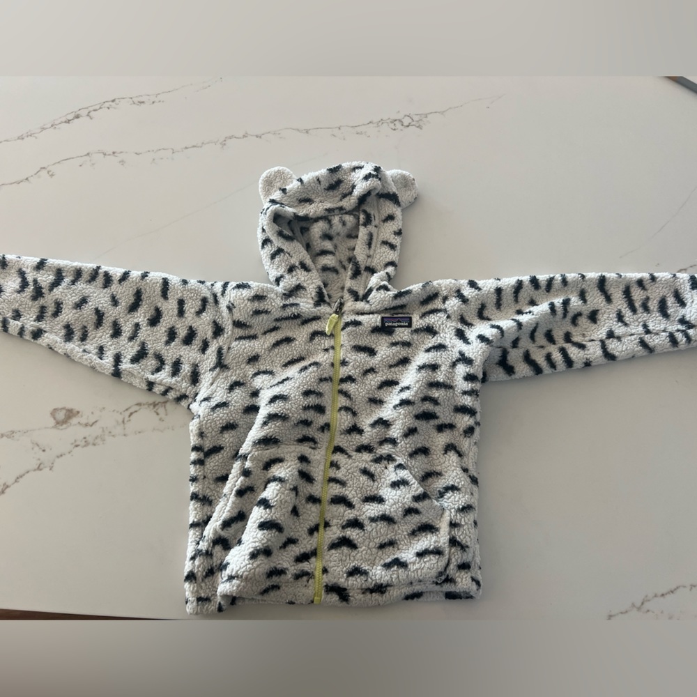 Well loved Patagonia size 4 t